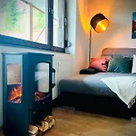 Modernes Seefeld And Chill Relax Im Zentrum Mit Netflix For Free Apartmán