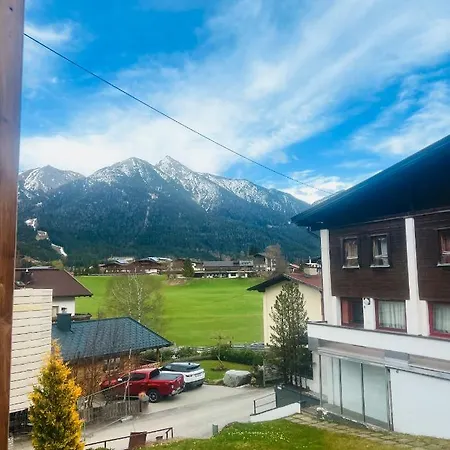 شقة Modernes Seefeld And Chill Relax Im Zentrum Mit Netflix For Free